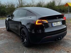 Model Y 2023 76500  518